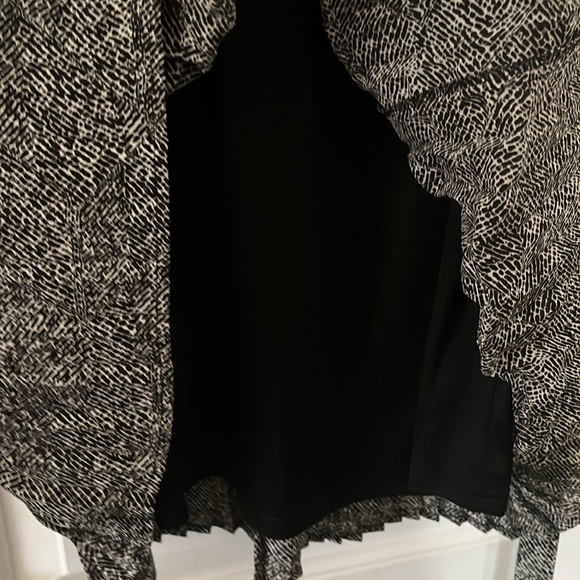 Dress - Picture 8 of 8